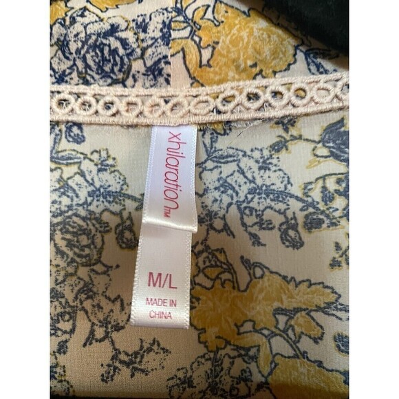 Xhilaration Pink Floral Short Duster Sz.M/L - Picture 3 of 3